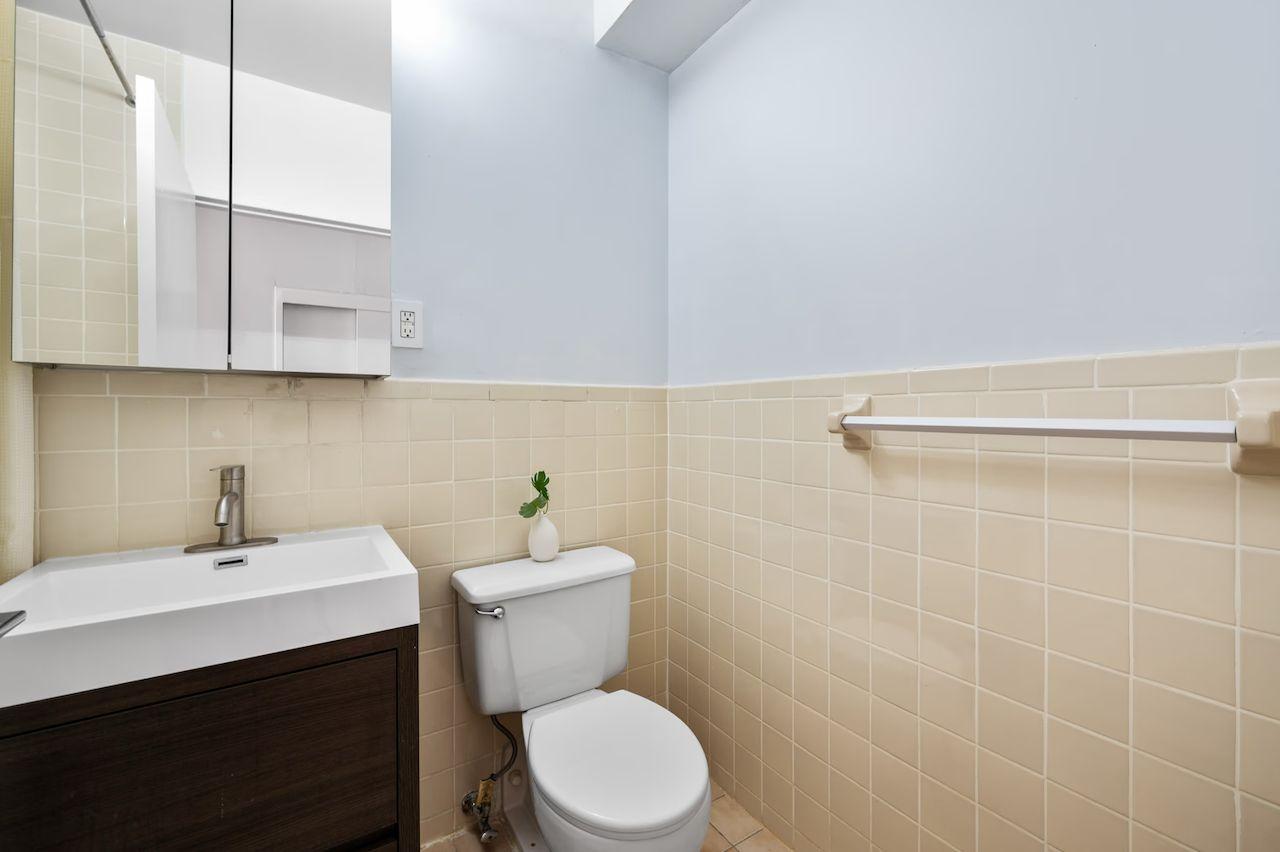 Spacious Studio Apartment