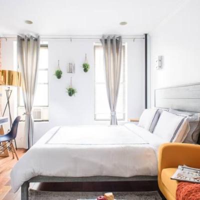 Convenient Studio One Bathroom Apartment