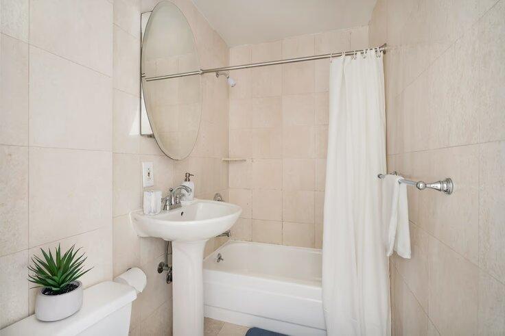 Studio Apartment in Upper West Side