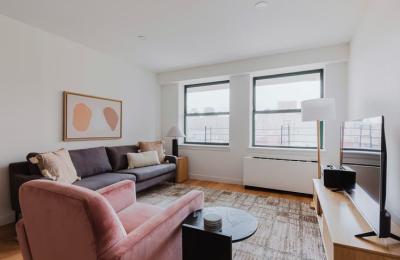 One Bedroom Apartment In Central Park