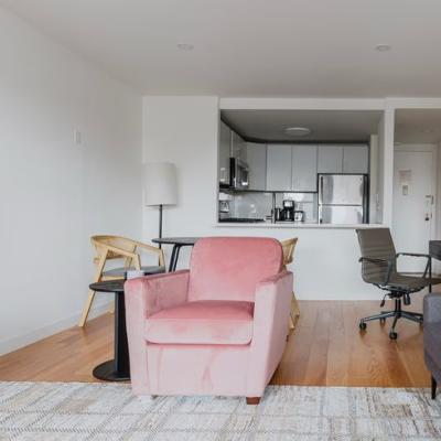 One Bedroom Apartment In Central Park